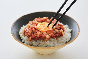 コンビーフ丼