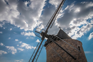 Alte Windm&uuml;hle in Saint-Saturnin-les-Apt