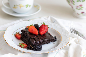chocolate cake with strawberries