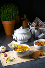 Hearty pea soup after grandmas rezept