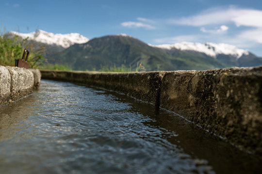 Suone in den Walliser Bergen auf dem Wanderweg