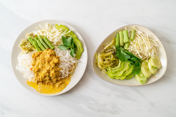 Thai Rice Noodles with Crab Curry and Variety Vegetables