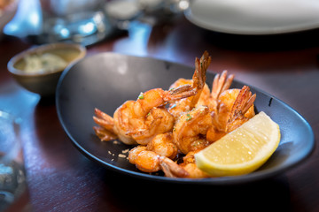 Fried prawn with garlic