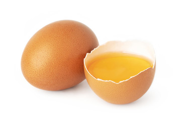 chicken egg isolate on white background