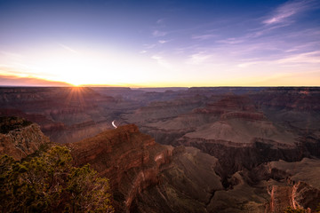 Fototapeta na wymiar Grand canyon sunset from Hopi point