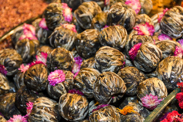 Fototapeta na wymiar Assorted tea and spices specialties in Istanbul Turkey, Grand Bazaar