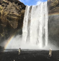 niagara falls at night