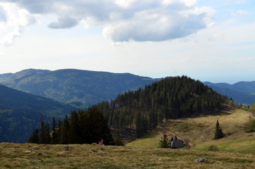 Fototapeta na wymiar Blick vom Hinterwaldkopf auf den Schwarzwald unter Wolken