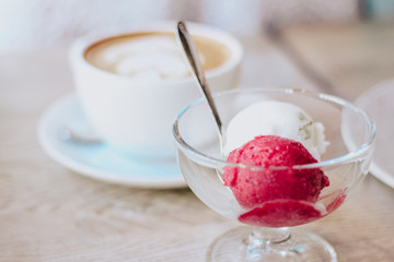 Ice cream and coffee balls (cappuccino)