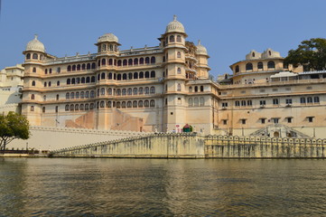 Fototapeta na wymiar Udaivilas Palace Udaipur