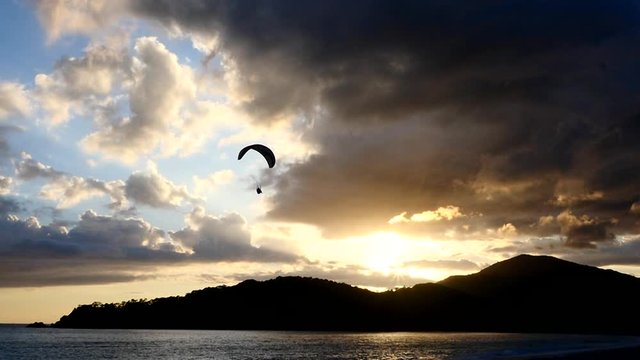 paragliding para gliding oludeniz fethiye turkey babadag blue lagoon scenery