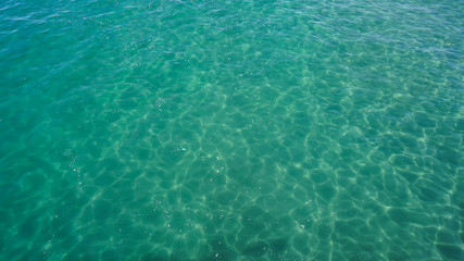 Fototapeta na wymiar crystal clear blue water 