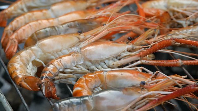 close up delicious prawn on the grill - BBQ shrimp