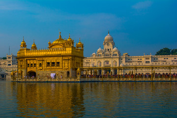 Obraz premium The Harmindar Sahib, also known as Golden Temple Amritsar 