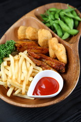 おつまみ盛り合わせ