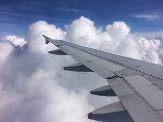 Fototapeta premium wing of airplane