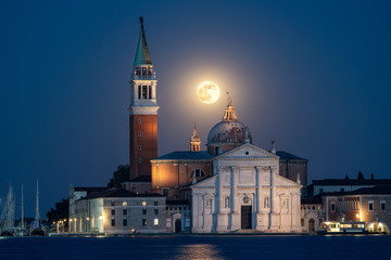 Obraz premium Venice supermoon