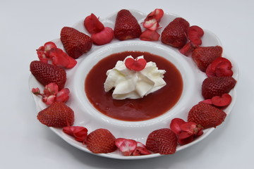 fraises et fleurs