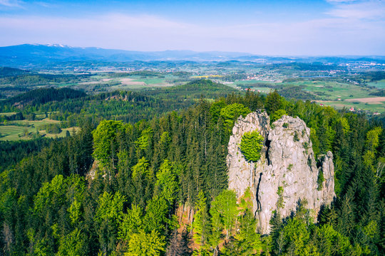Sololaki Ridge รูปภาพSokoliki – เลือกดูภาพถ่ายสต็อก เวกเตอร์ และวิดีโอ186 | Adobe Stock