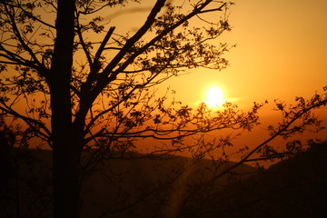Sole e tramonto