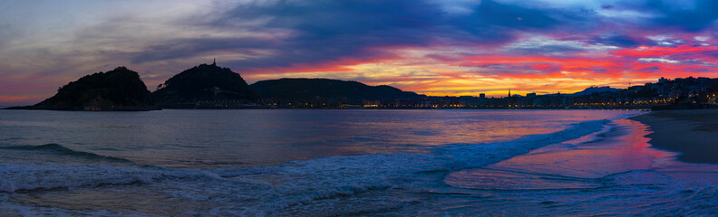 Dawn in the bay of La Concha, city of San Sebastian