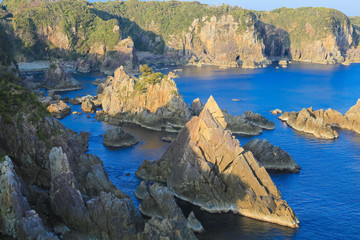 紀伊大島 荒らしく切り立つ海金剛