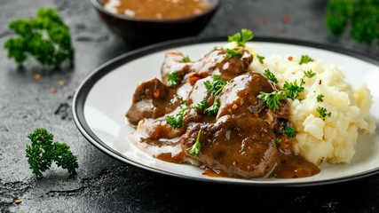 Fried Liver in gravy with mashed potato