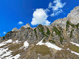 The early spring atmosphere with the last remnants of winter and snow in the Seeztal subalpine...