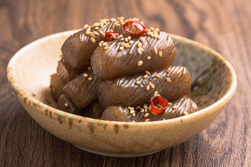 コンニャクのピリ辛炒め