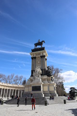 Fototapeta na wymiar Monument Madrid Park