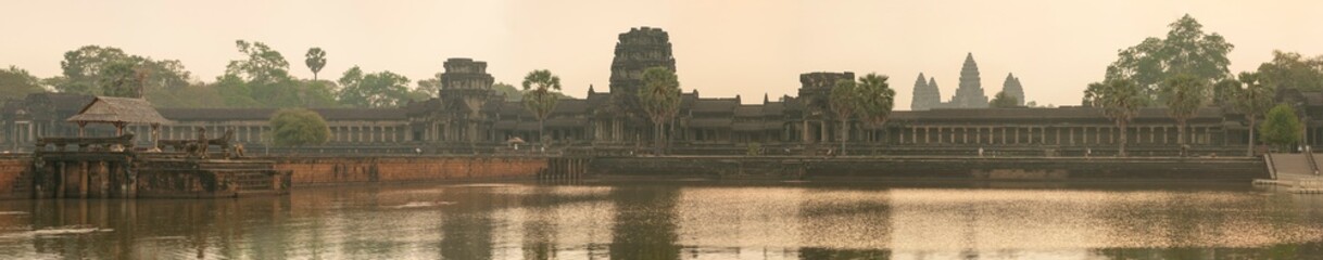 Fototapeta na wymiar Early morning sunrise panoramic scene of Angkor Wat temple near Siem Reap, Cambodia