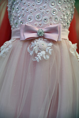 Mode féminine en vitrine