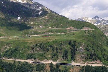 Le montagne del massiccio del Gottardo