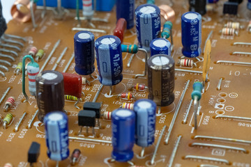 Composant électronique informatique