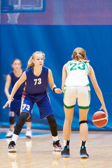 Naklejka premium Girl play basketball