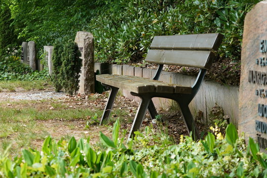 Bank, Grab, Grabm&auml;ler, Freifl&auml;che, Fridehof