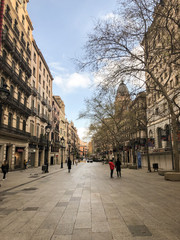 Barcelona Distancing People