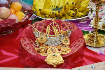 Hindu wedding brides accessories 