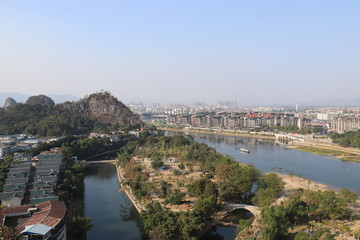 Paysage urbain et la rivière Li à Guilin, Chine