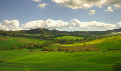 Fototapeta na wymiar View of a valley in Tuscany