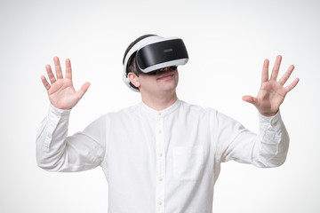 guy exploring virtual reality