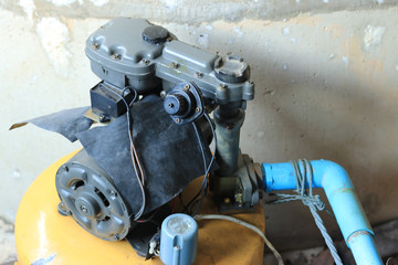 Automatic water pump or electric water pump For houses or agricultural gardens,An old electric motor water pump
