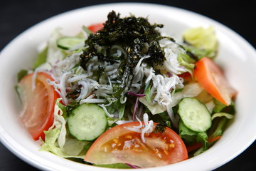 しらす乗せチョレギサラダ