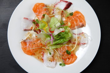 タコとサーモンのカルパッチョ