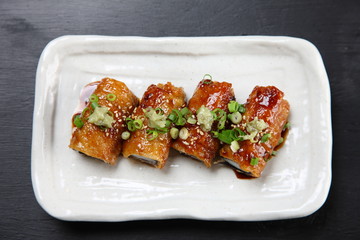 長芋の肉巻き葱わざび乗せ