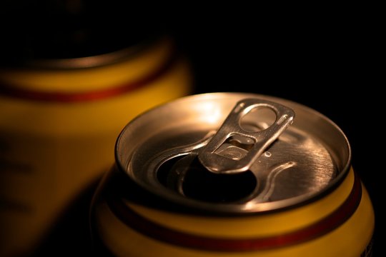 Aludose Bilder – Durchsuchen 34,430 Archivfotos, Vektorgrafiken und ...