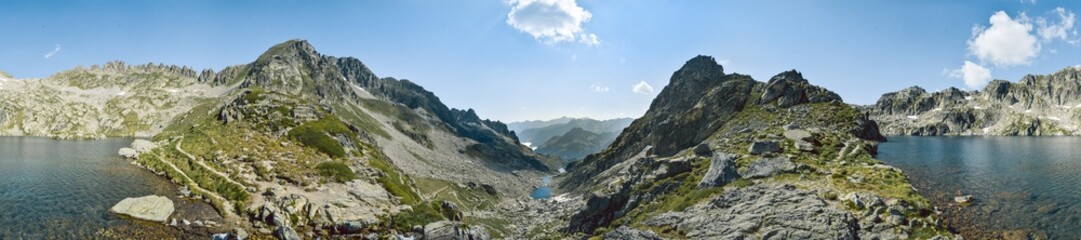 Fototapeta na wymiar Pyrénées - Parc National des Pyrénées