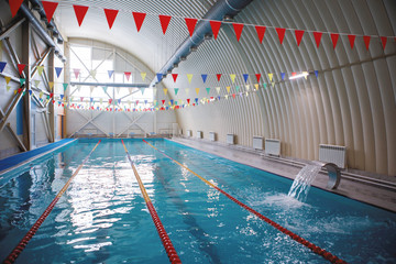 Obraz premium Swimming lanes in the sports pool.