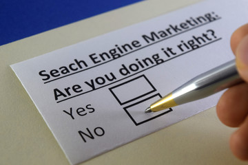 Obraz premium One person is answering question about search engine marketing.