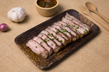 Medium grilled beef with Thai spicy sauce